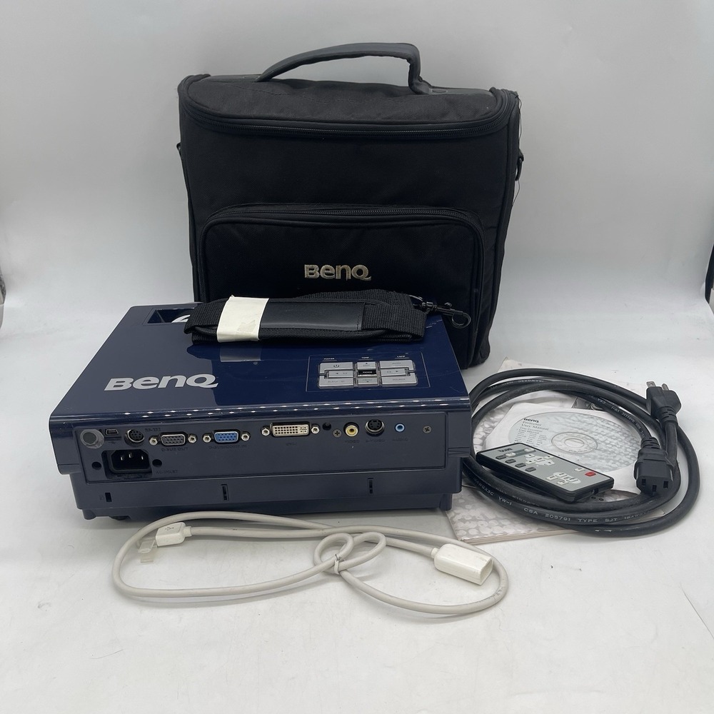Benq Desktop Projector MP721 w/ Case Bag Cords Controller Untested